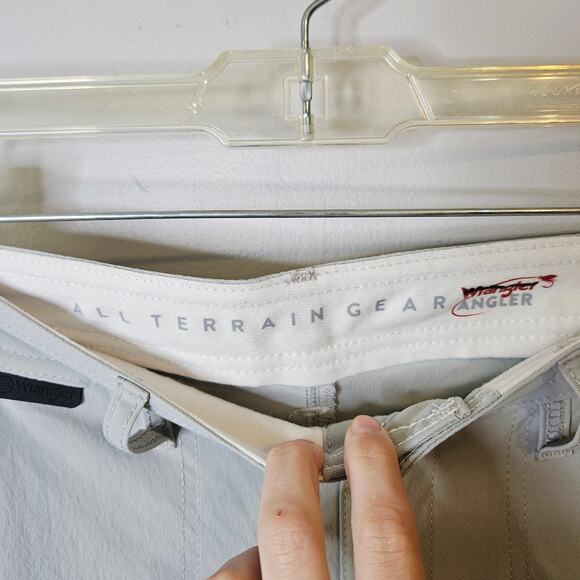 Wrangler Womens Size 10 Angler Pant ATG All Terrain Gear Gray Mist UPF 40 - Picture 5 of 12